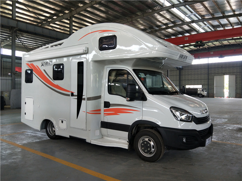 依维柯房车1.jpg
