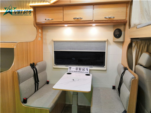 依维柯欧胜C型房车.jpg