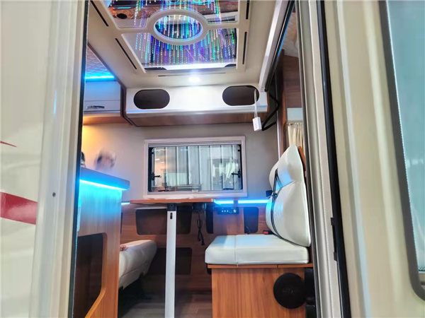 星旺房车刘芬15572204376