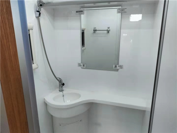 星旺房车刘芬15572204376