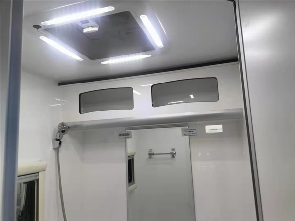 星旺房车刘芬15572204376