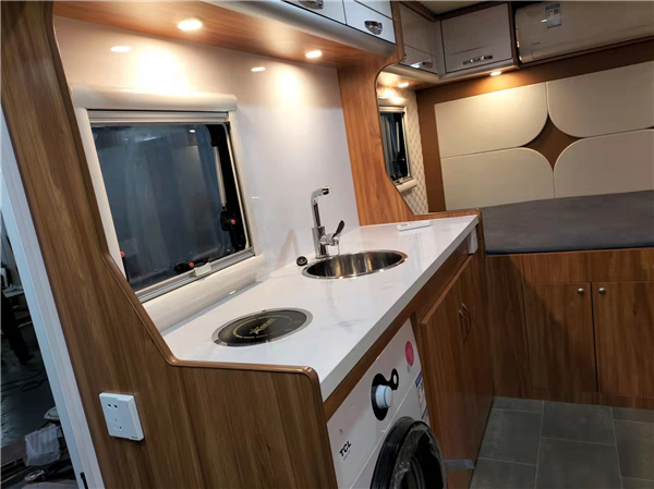 星旺房车刘芬15572204376