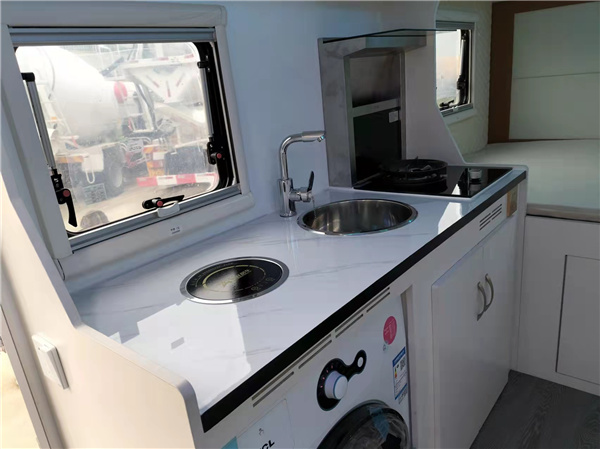 星旺房车刘芬15572204376